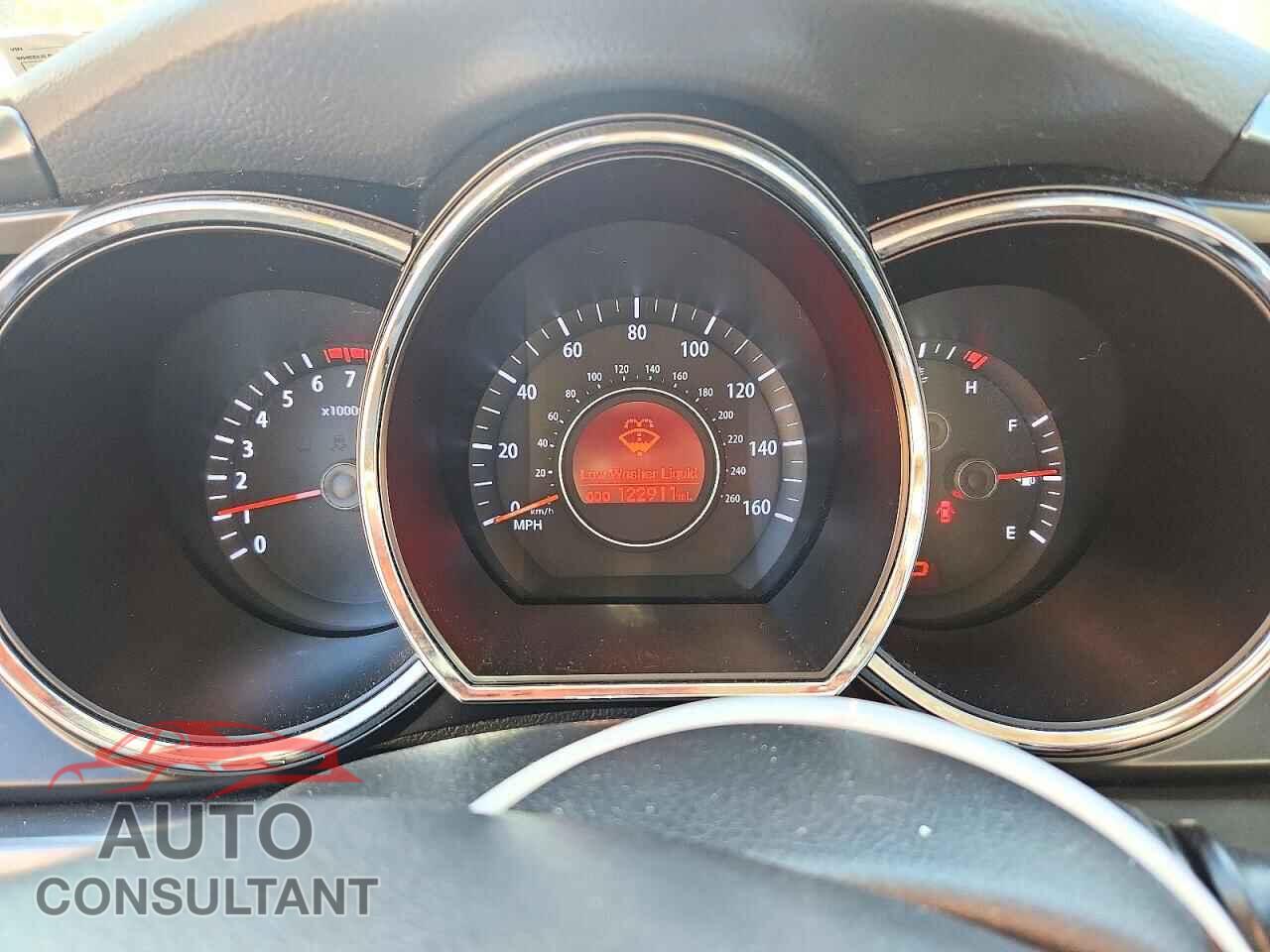 KIA OPTIMA 2011 - KNAGM4A73B5055504