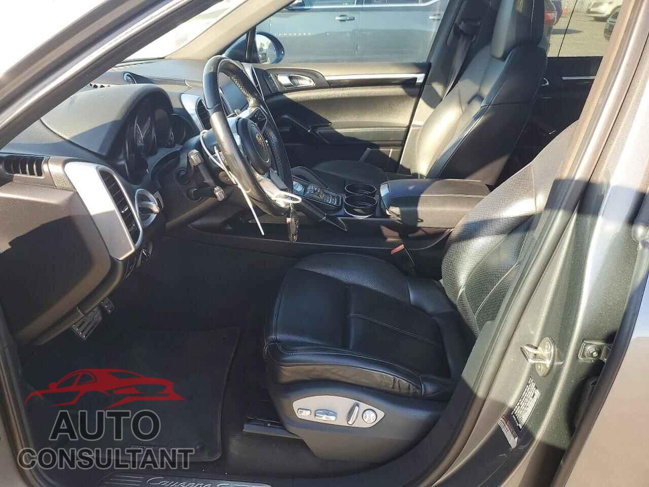 PORSCHE CAYENNE 2016 - WP1AB2A27GLA93648