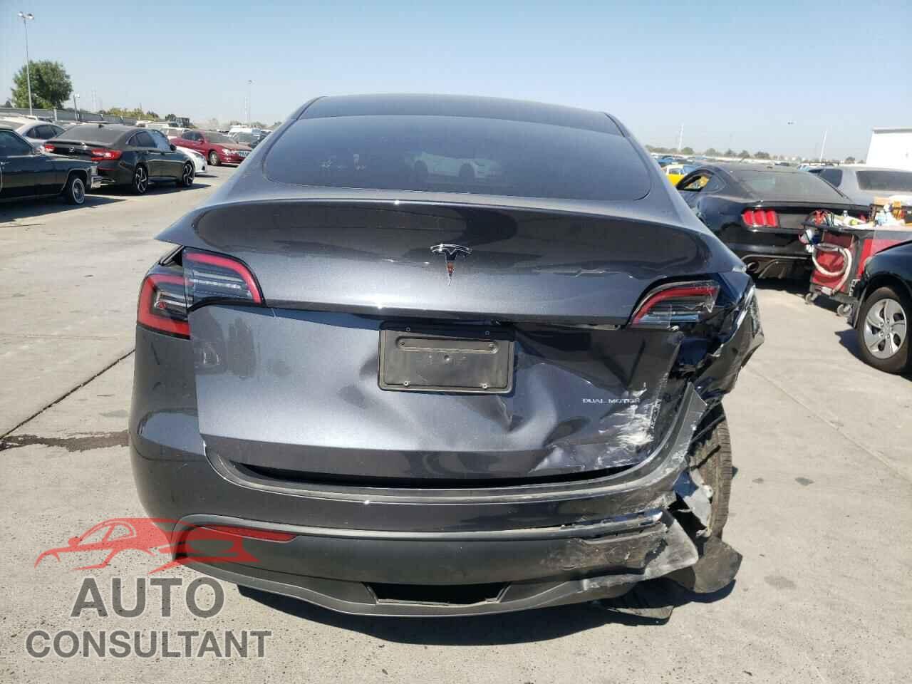 TESLA MODEL Y 2023 - 7SAYGDEE9PF970633