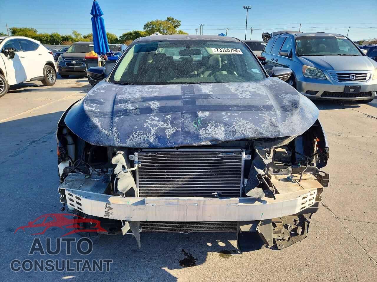 HONDA CIVIC 2018 - 2HGFC2F54JH543642