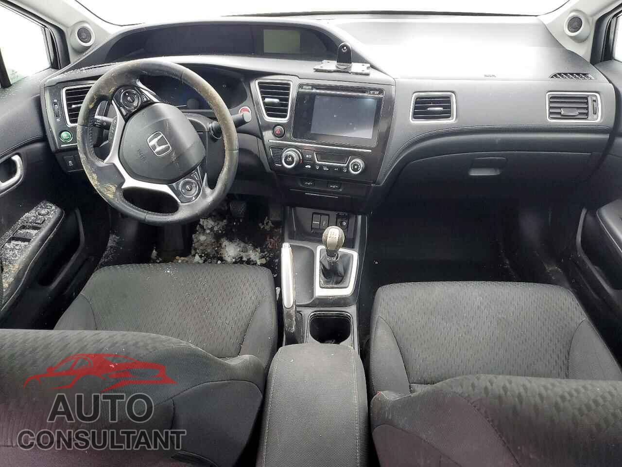 HONDA CIVIC 2015 - 2HGFB2E58FH005909