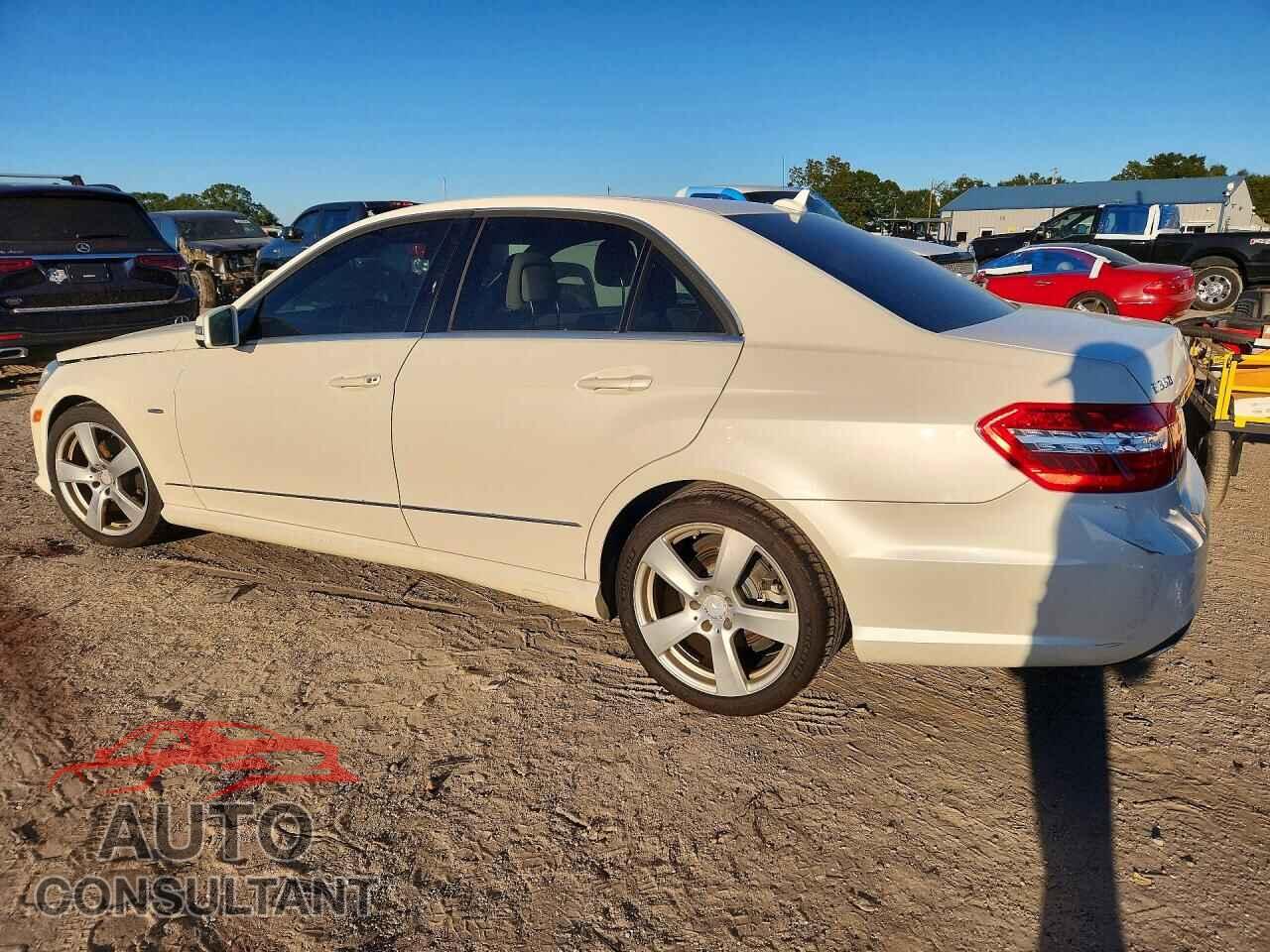 MERCEDES-BENZ E-CLASS 2012 - WDDHF5KB2CA589120