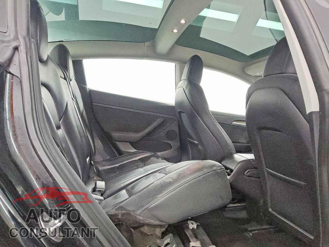 TESLA MODEL 3 2023 - 5YJ3E1EA2PF458883