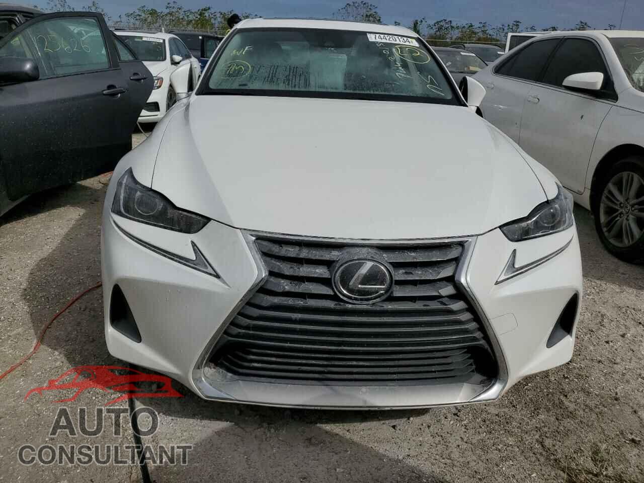 LEXUS IS 2020 - JTHAA1D22L5102330