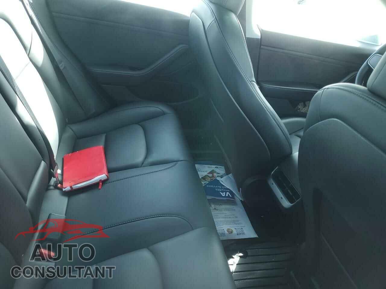 TESLA MODEL 3 2020 - 5YJ3E1EB6LF798072