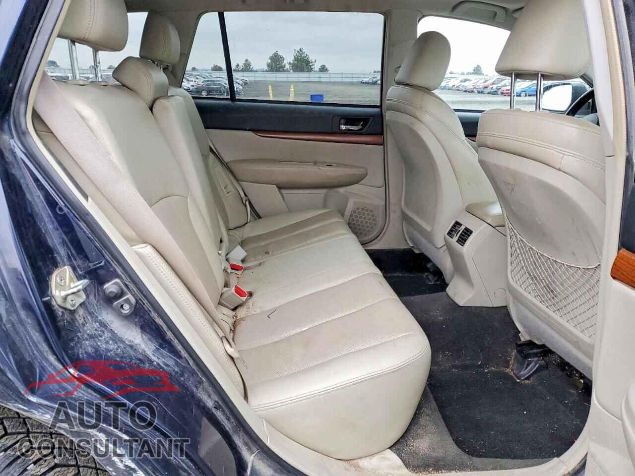 SUBARU OUTBACK 2013 - 4S4BRBPC9D3324770