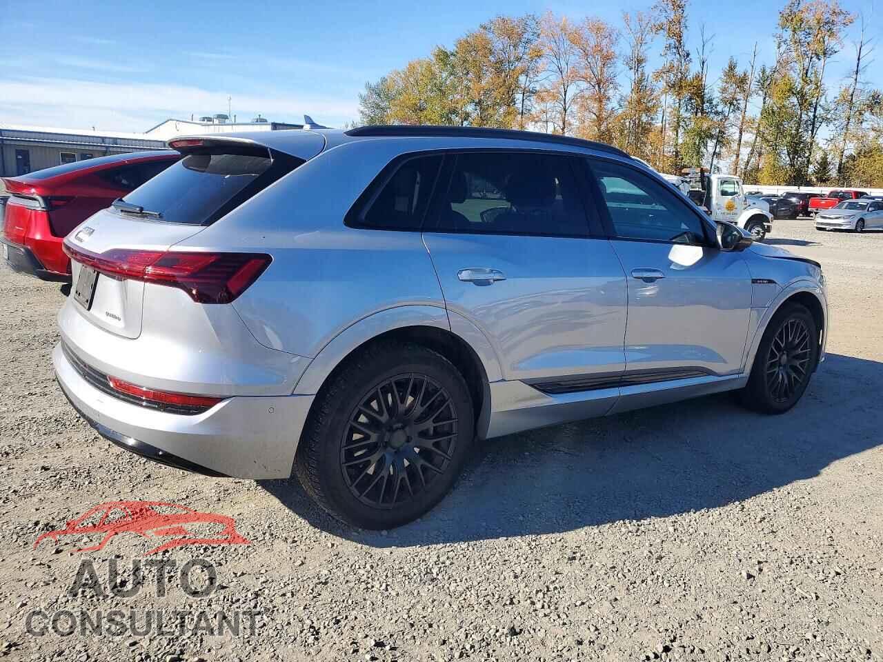 AUDI E-TRON 2021 - WA1AAAGE2MB013748