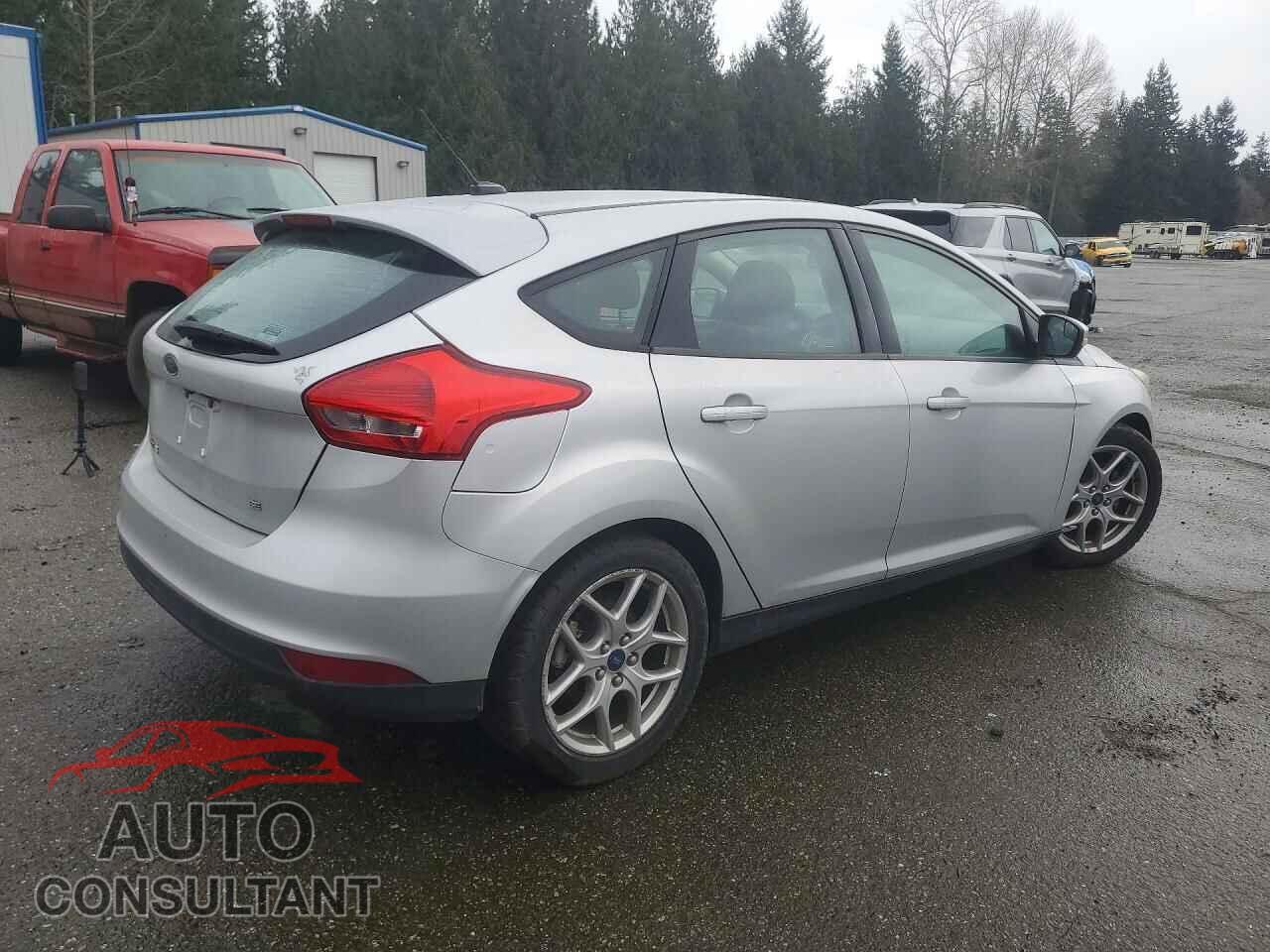 FORD FOCUS 2015 - 1FADP3K26FL326329