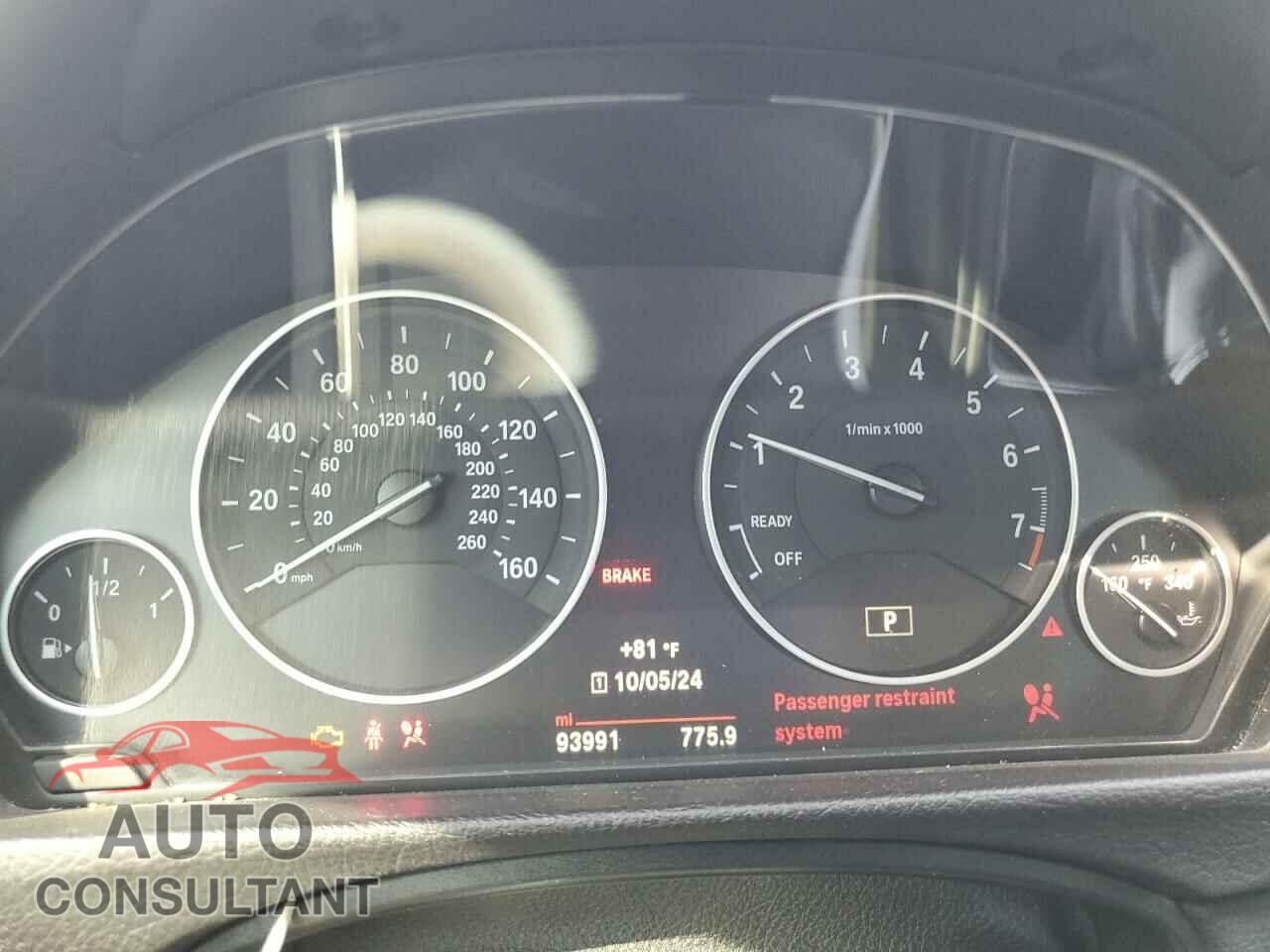 BMW 3 SERIES 2016 - WBA8E5G50GNU21598