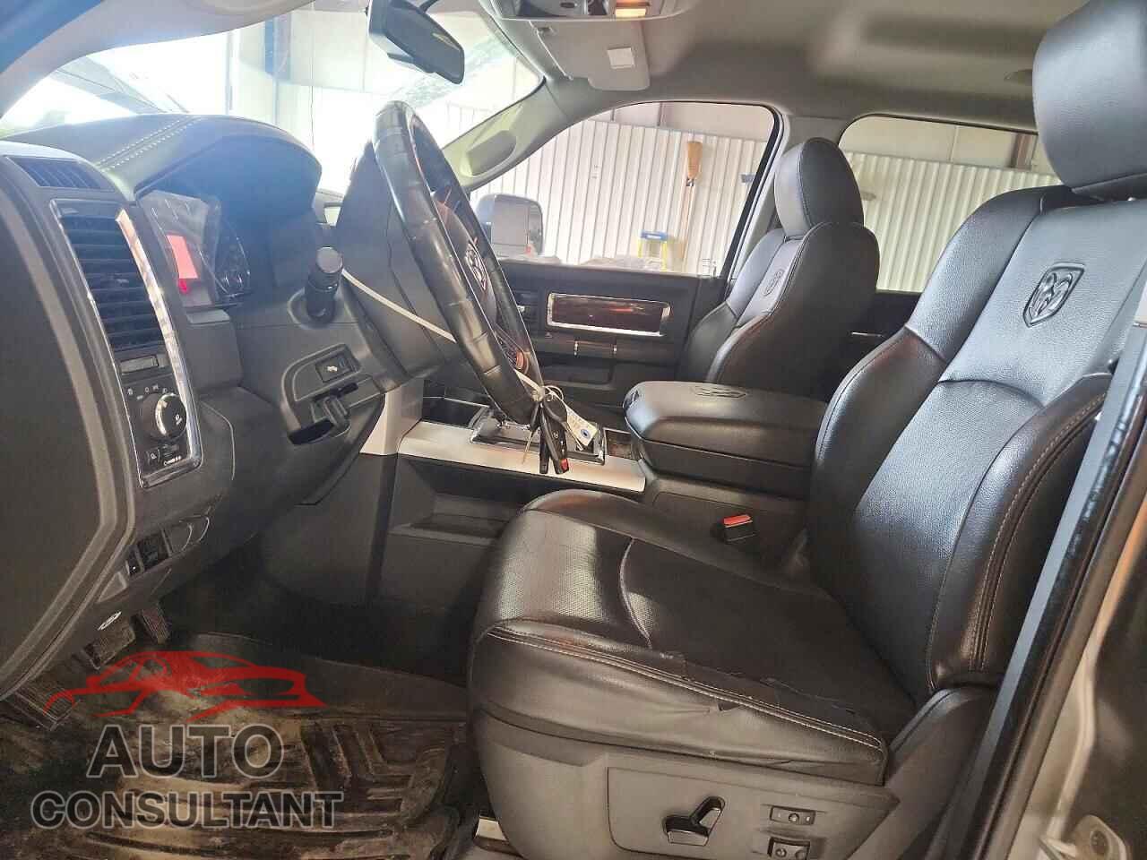 DODGE RAM 1500 2012 - 1C6RD7NT4CS125865