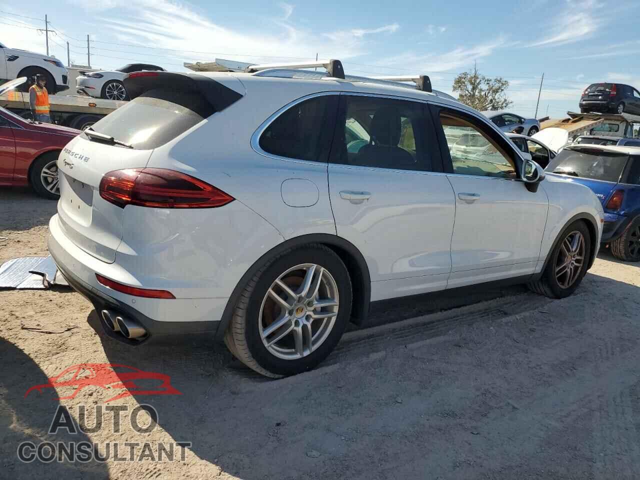 PORSCHE CAYENNE 2016 - WP1AB2A25GLA92448