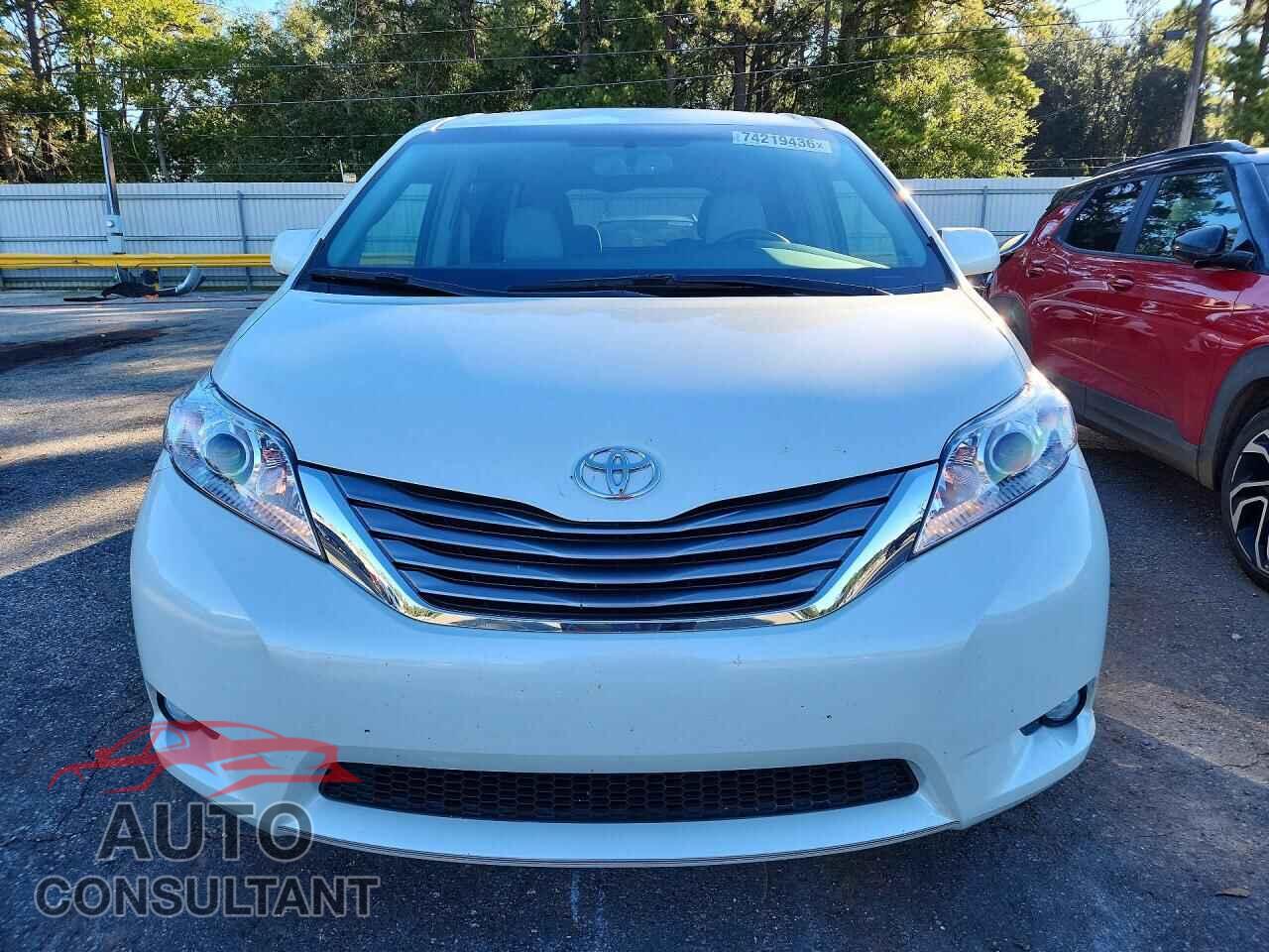 TOYOTA SIENNA 2017 - 5TDYZ3DC2HS890704