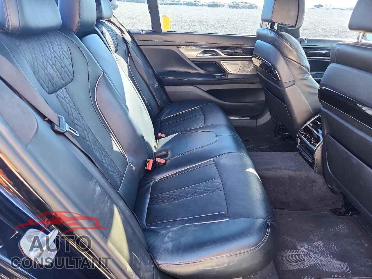 BMW 7 SERIES 2017 - WBA7F2C58HG421464