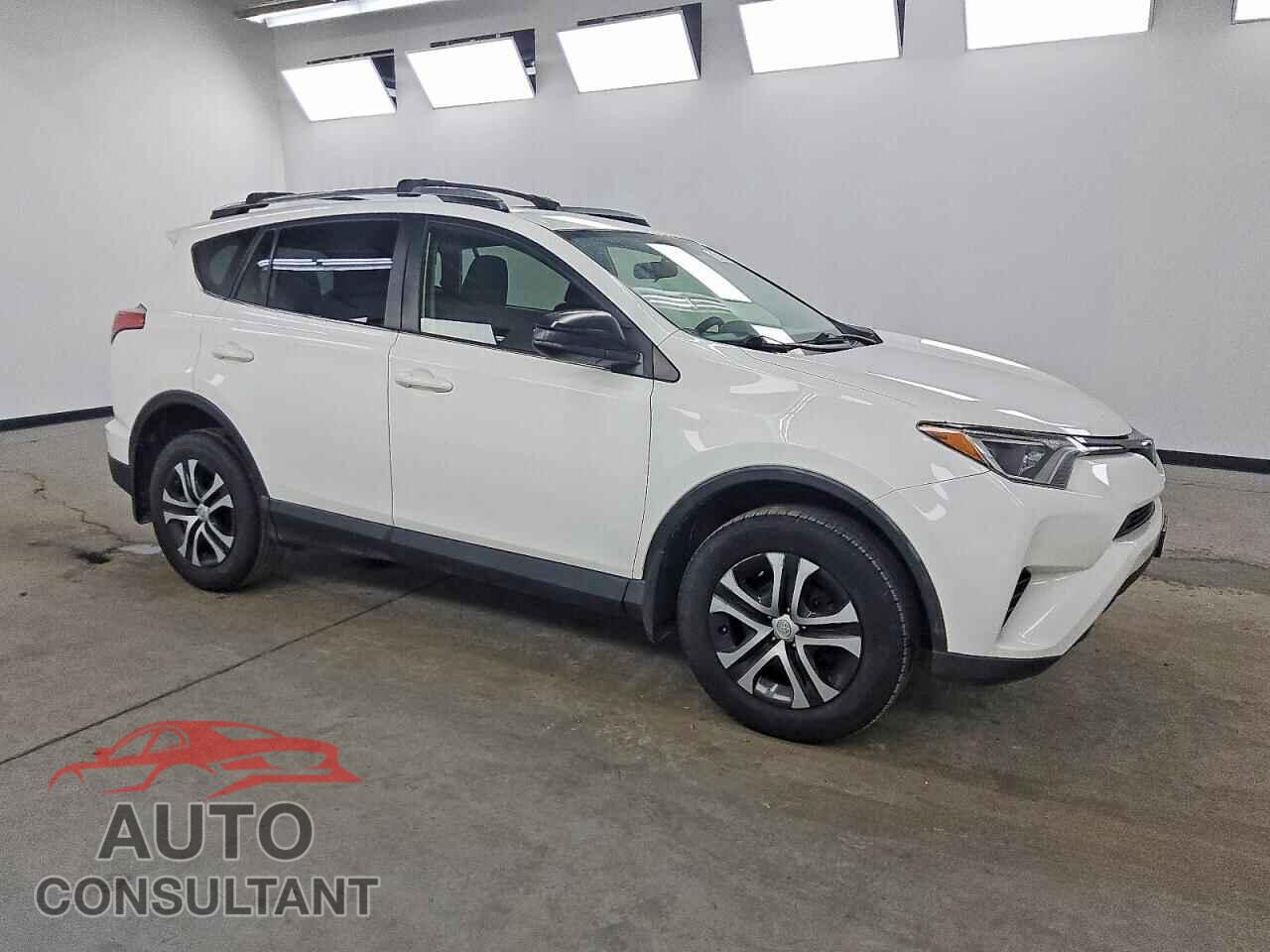 TOYOTA RAV4 2018 - JTMBFREV1JJ733721