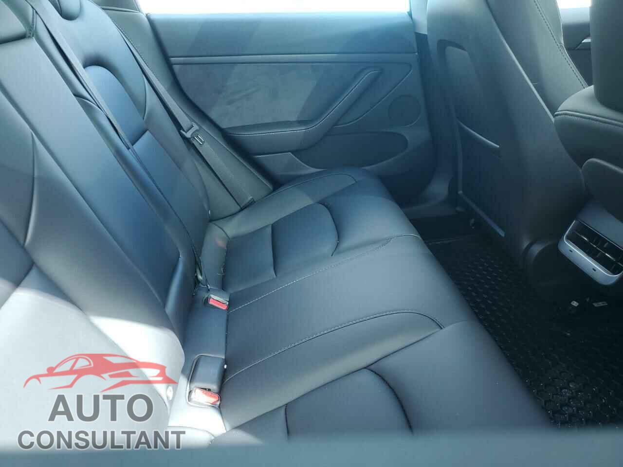 TESLA MODEL 3 2023 - 5YJ3E1EA3PF699657