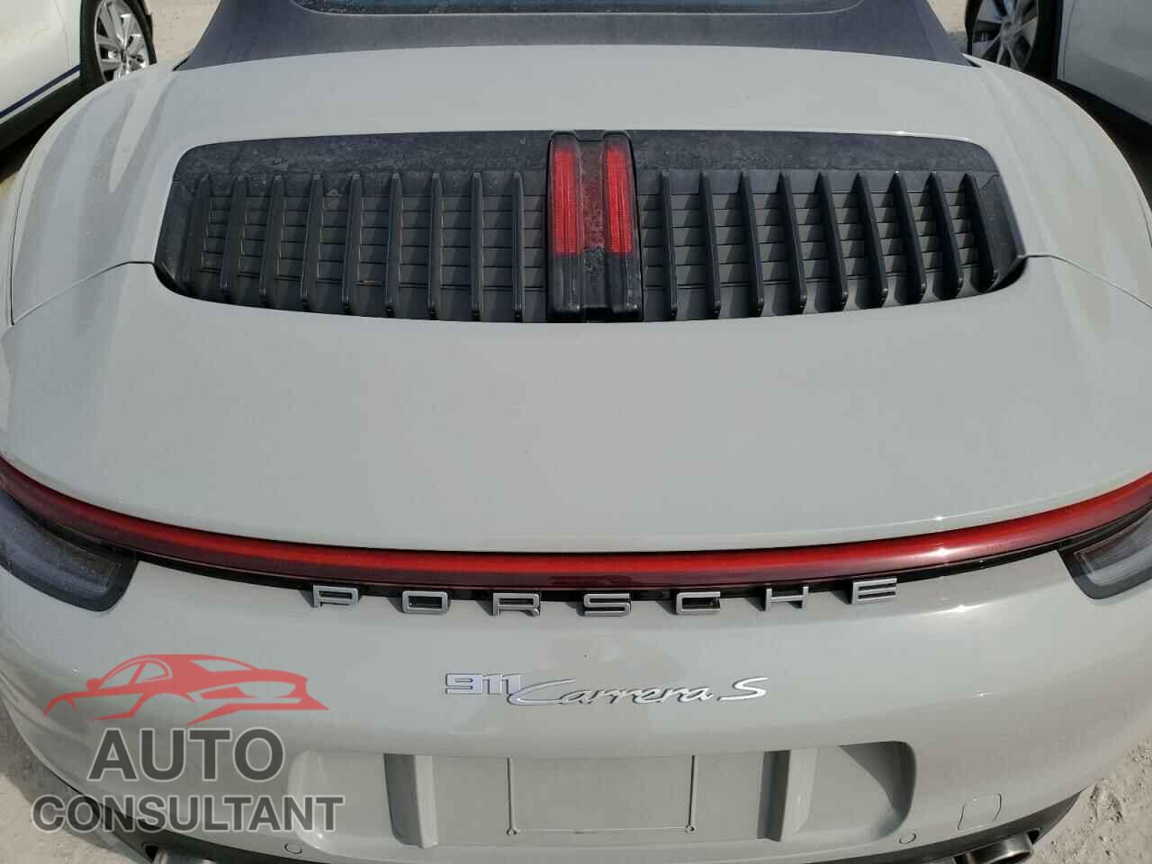 PORSCHE 911 2022 - WP0CB2A9XNS245285
