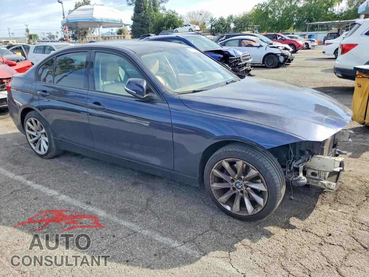 BMW 3 SERIES 2012 - WBA3C1C55CF433636