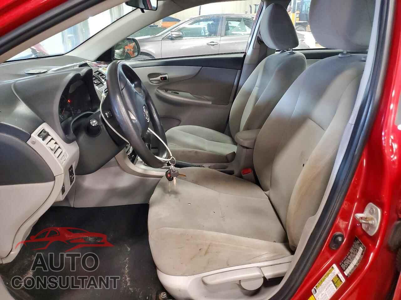 TOYOTA COROLLA 2013 - 2T1BU4EE8DC101100