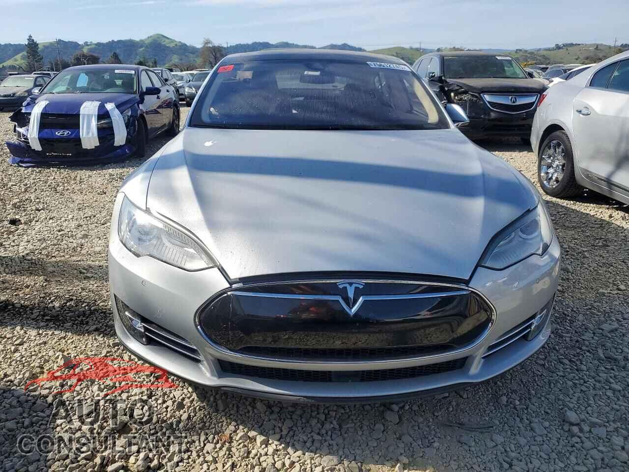 TESLA MODEL S 2015 - 5YJSA1S12FFP77016