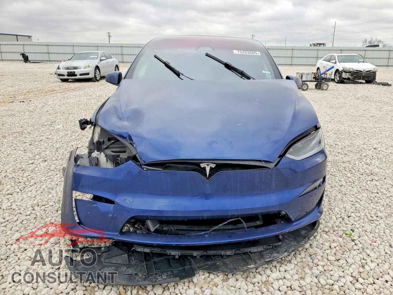 TESLA MODEL X 2023 - 7SAXCDE5XPF417819