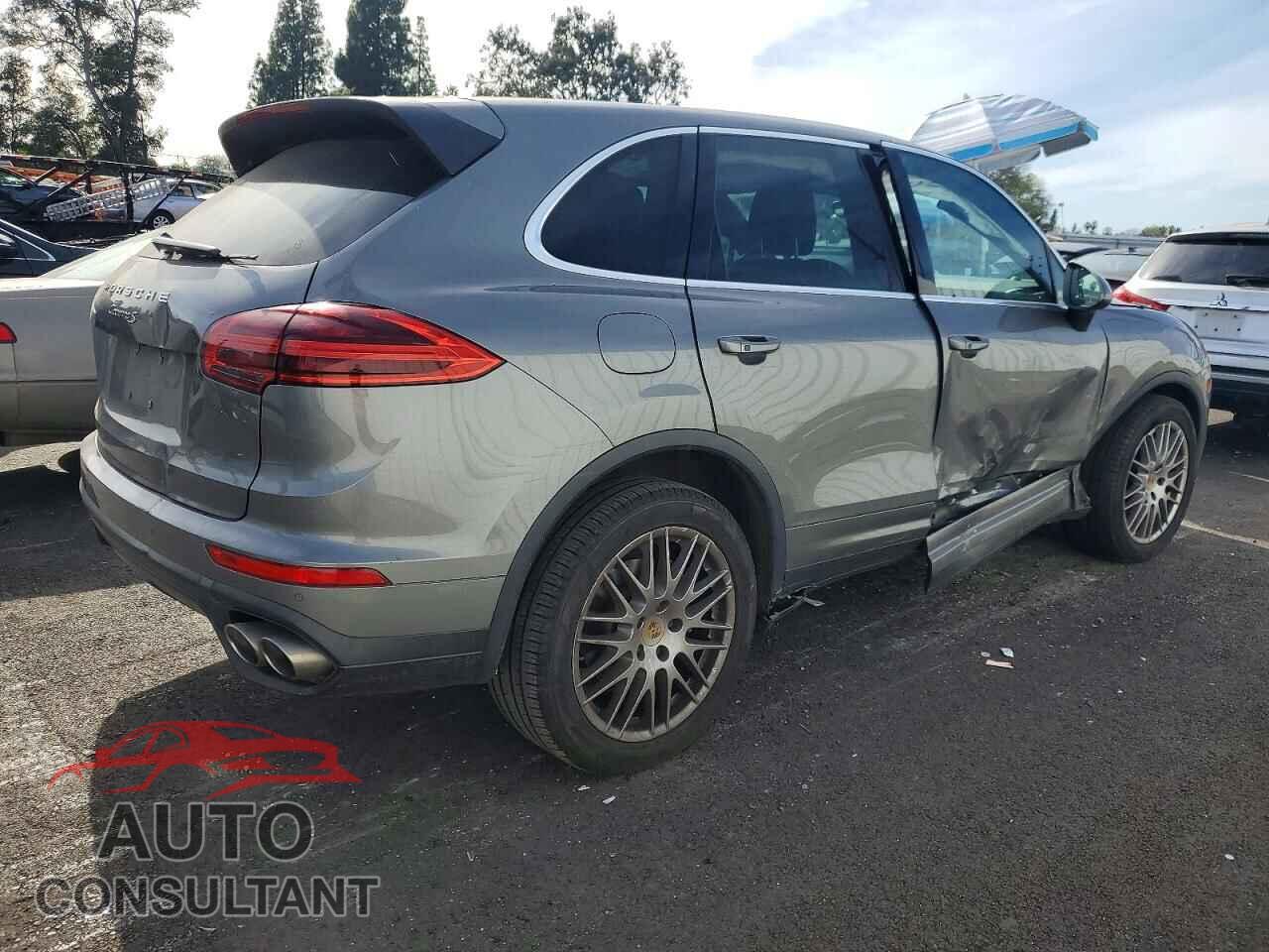 PORSCHE CAYENNE 2018 - WP1AB2A20JLA60031
