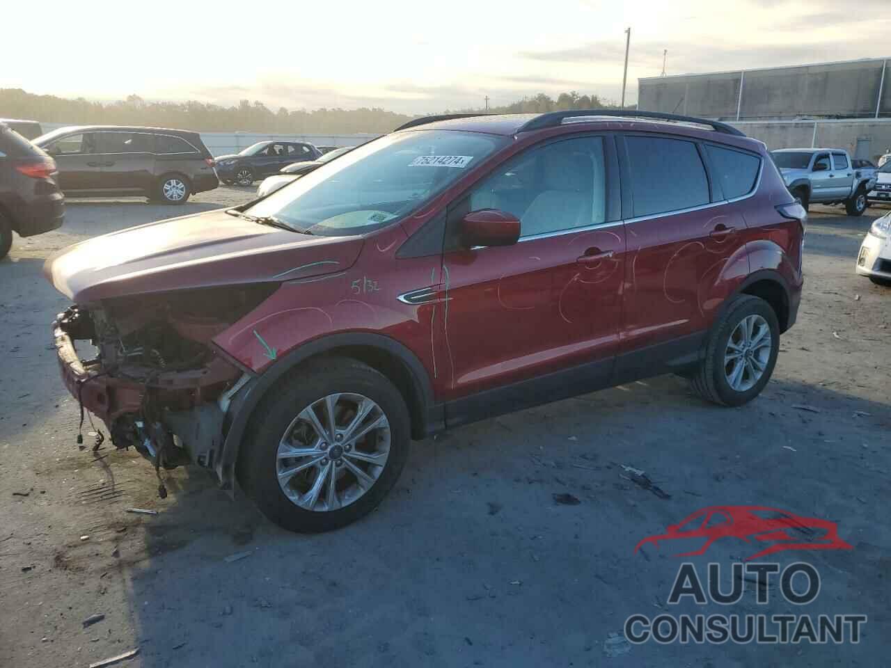 FORD ESCAPE 2018 - 1FMCU9GD8JUC45245
