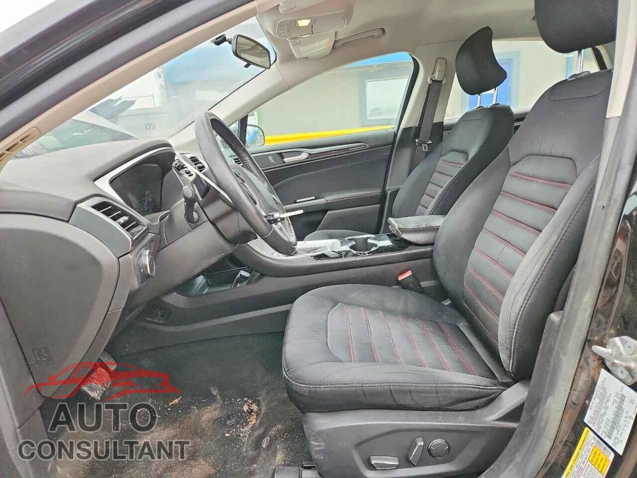 FORD FUSION 2015 - 3FA6P0T92FR293401