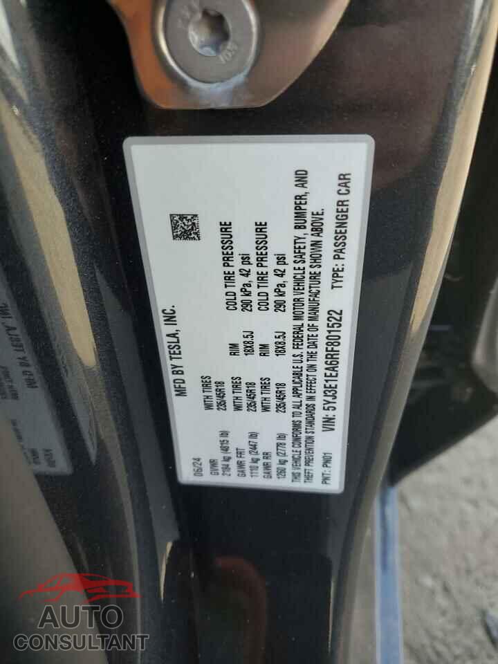 TESLA MODEL 3 2024 - 5YJ3E1EA6RF801522