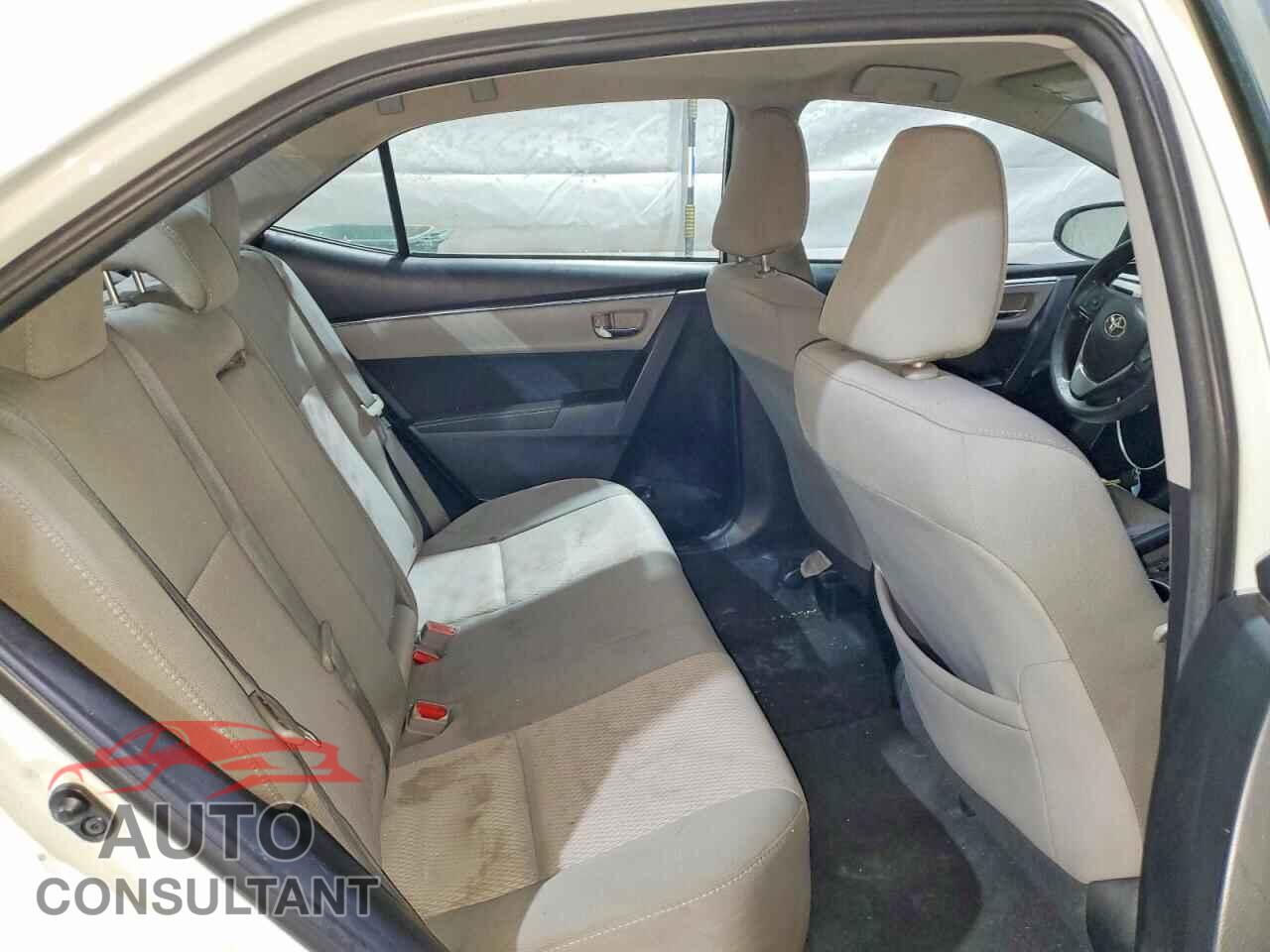 TOYOTA COROLLA 2015 - 2T1BURHE2FC375663