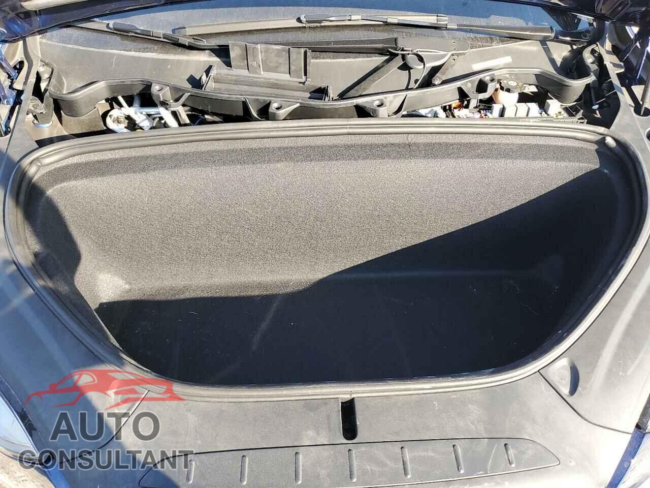 TESLA MODEL X 2017 - 5YJXCBE44HF047316