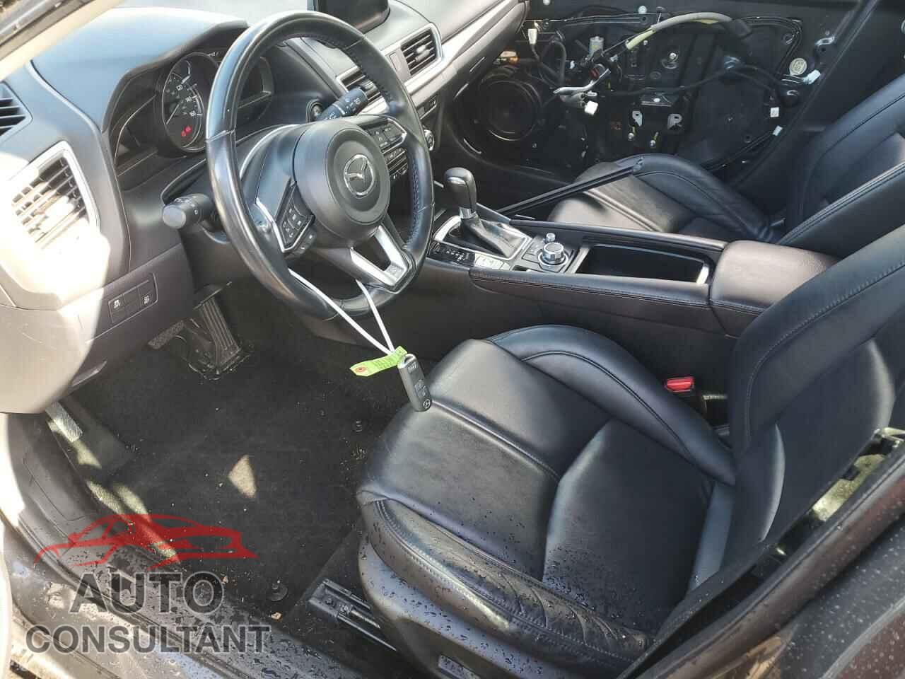 MAZDA 3 2017 - 3MZBN1L77HM120344