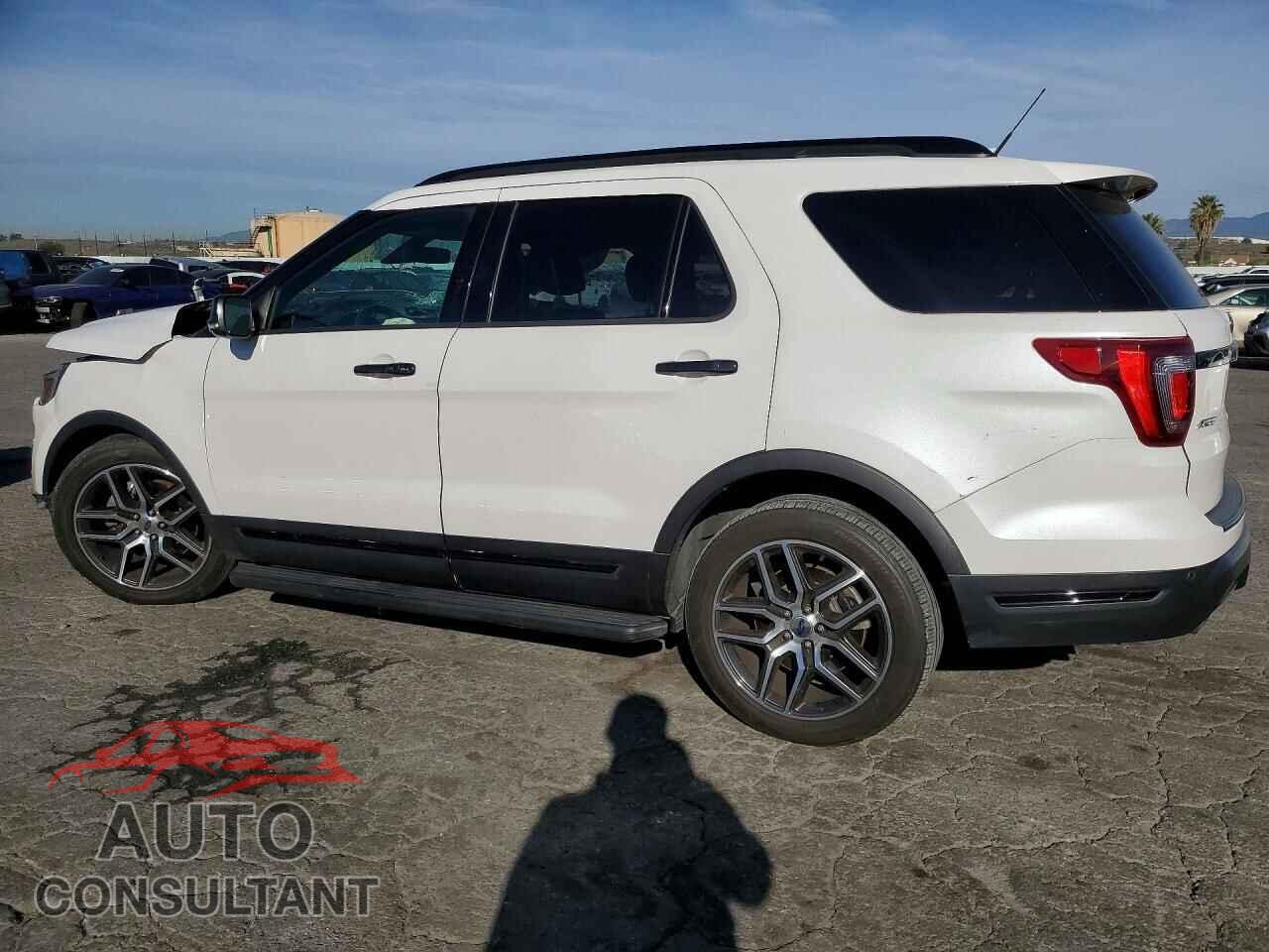 FORD EXPLORER 2018 - 1FM5K8GT1JGB56762