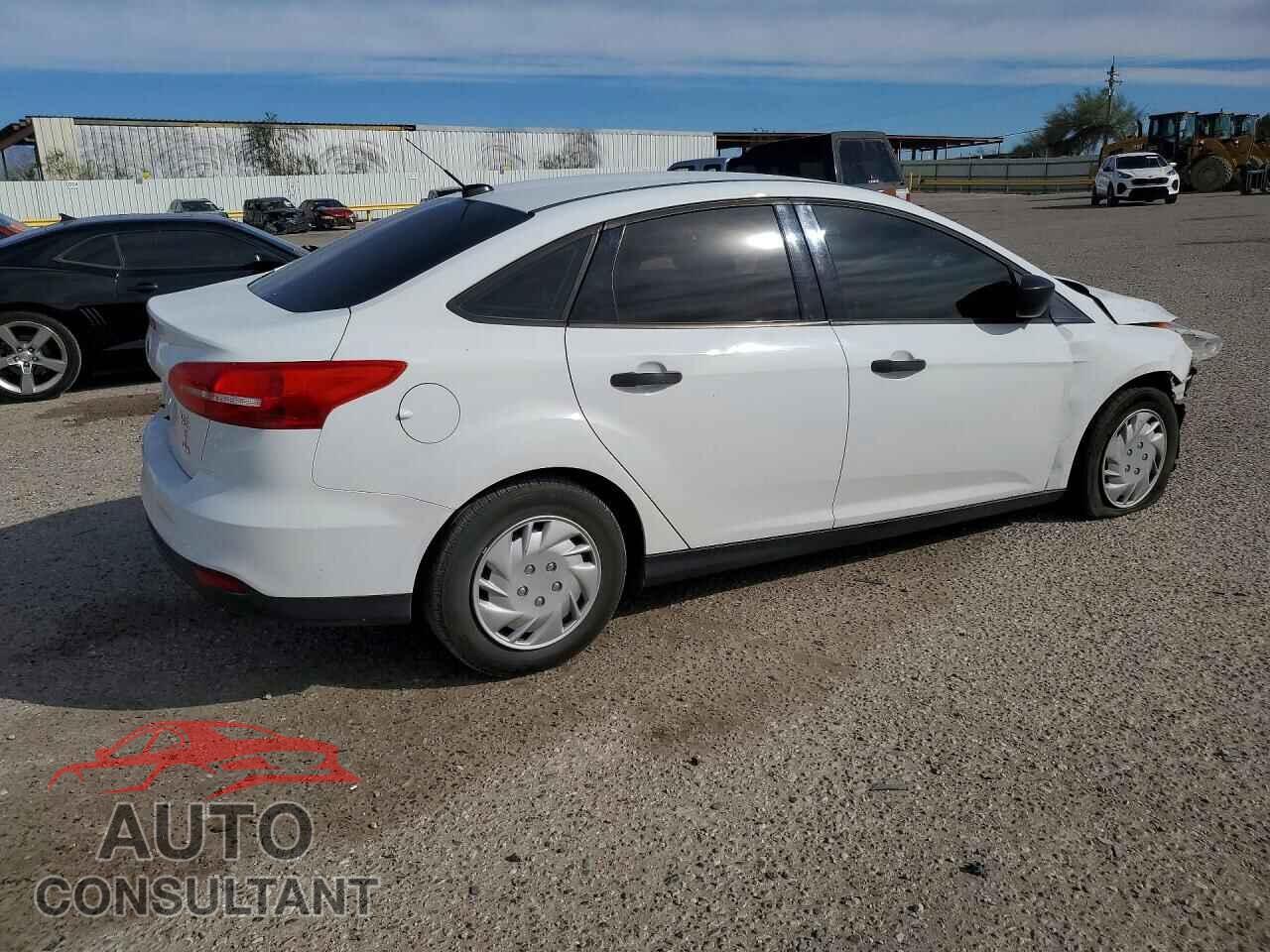 FORD FOCUS 2018 - 1FADP3E21JL211657