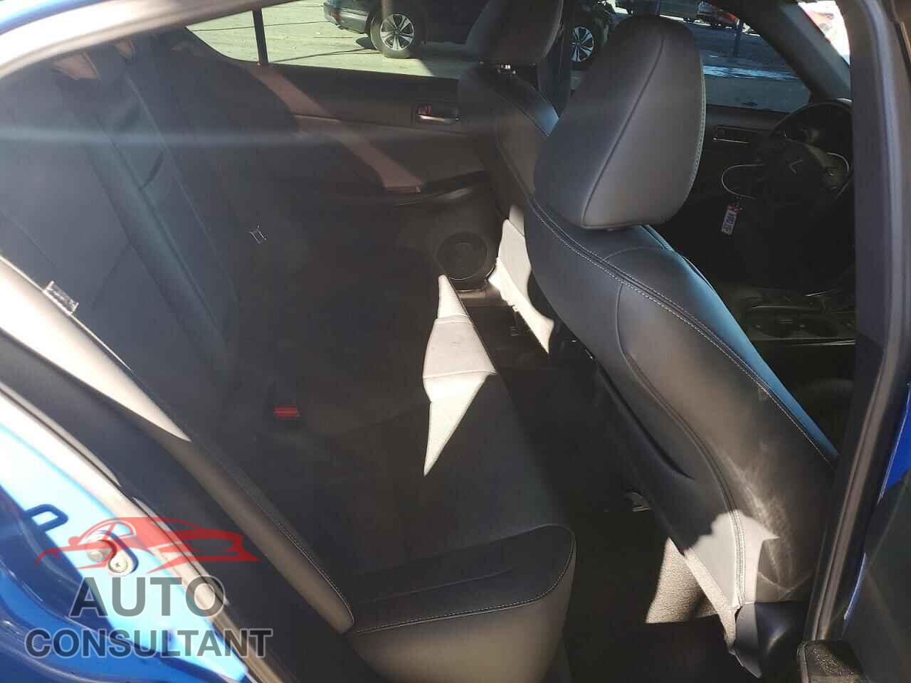 LEXUS IS 2021 - JTHAA1D2XM5114713