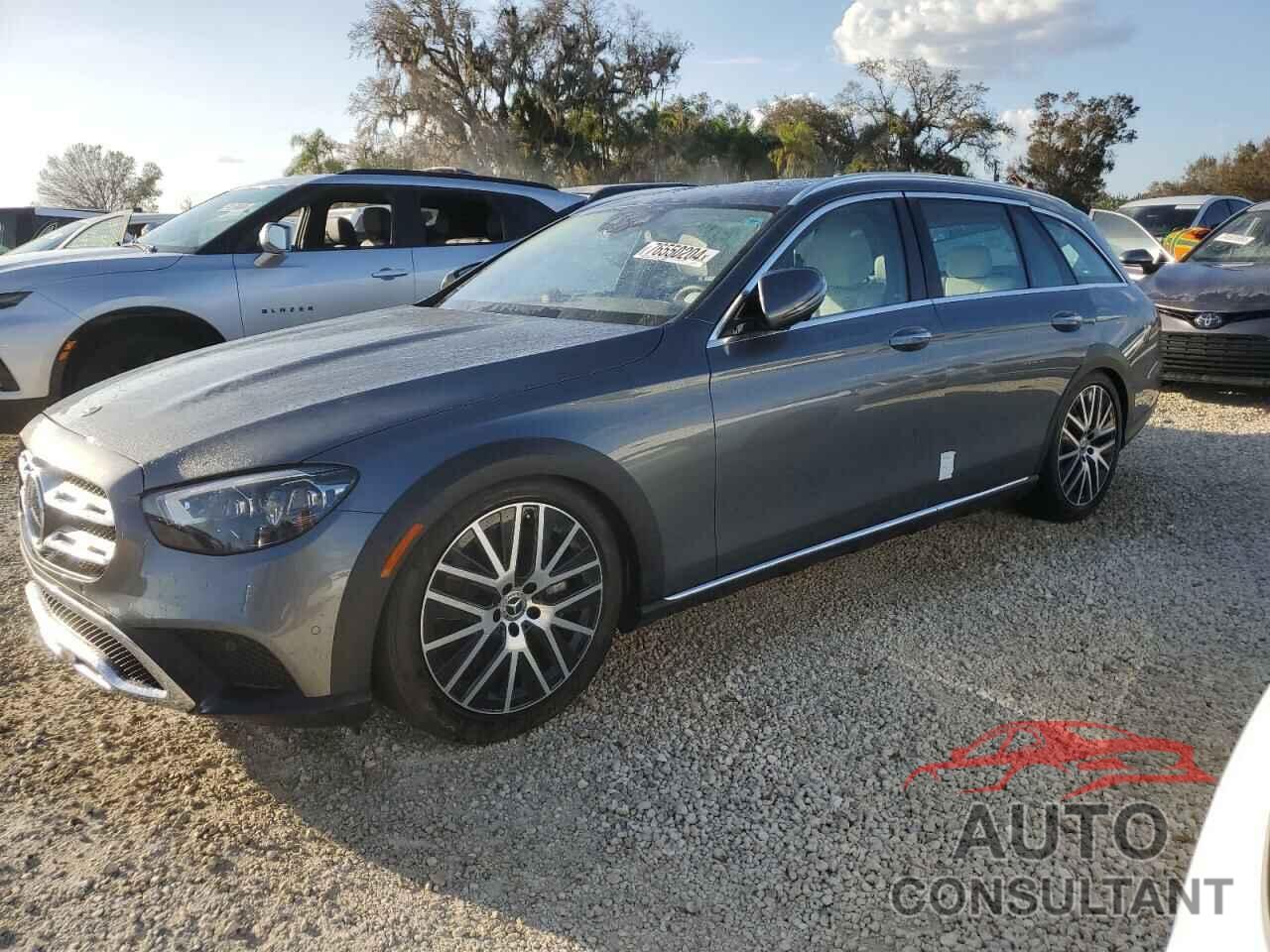 MERCEDES-BENZ E-CLASS 2022 - W1KZH6AB1NB038793