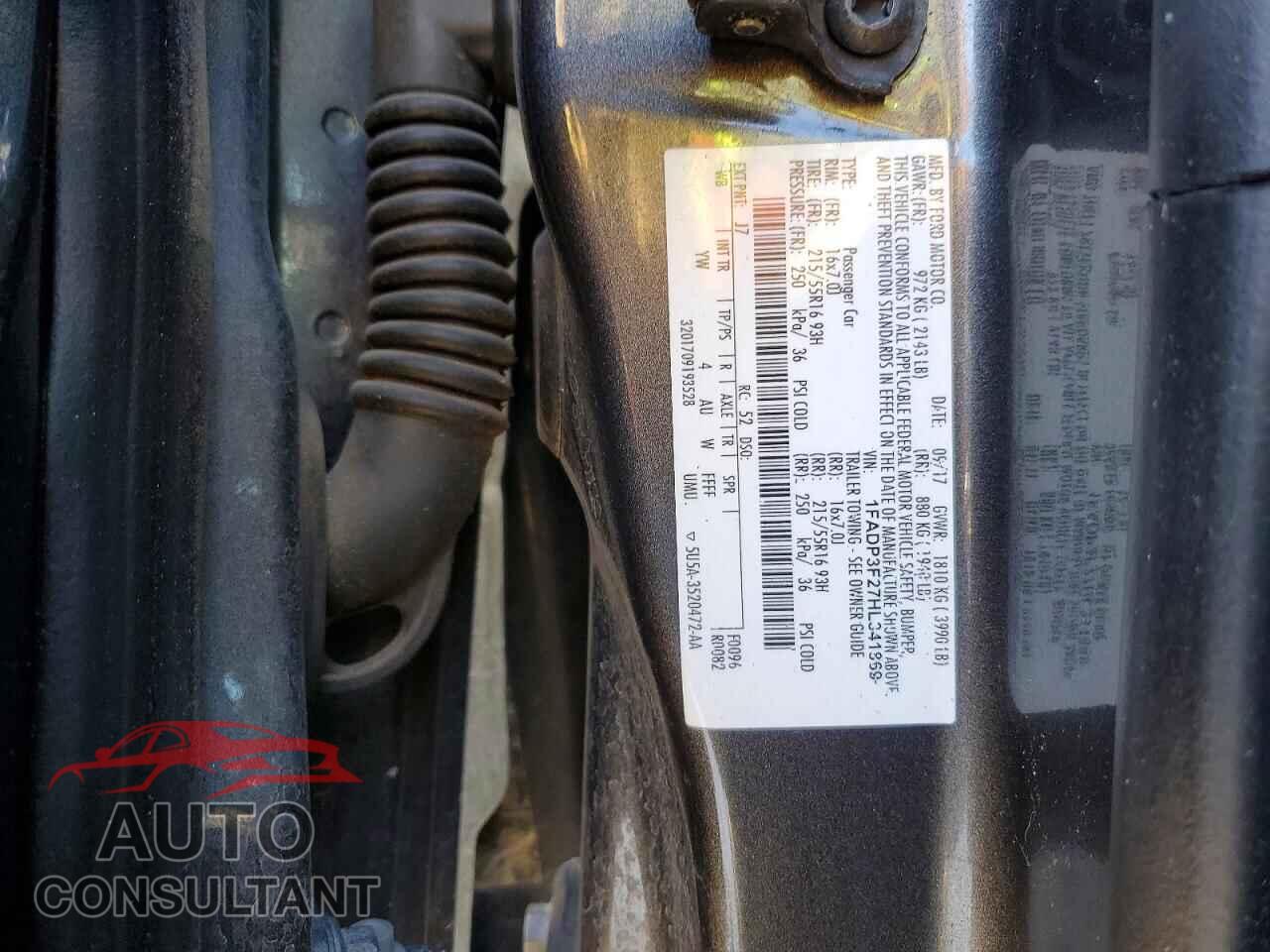 FORD FOCUS 2017 - 1FADP3F27HL341869