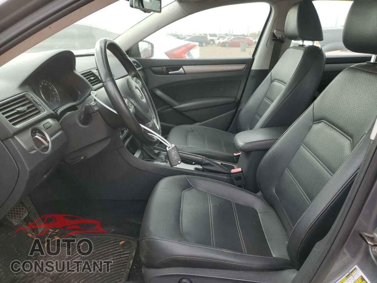 VOLKSWAGEN PASSAT 2014 - 1VWBT7A39EC066373