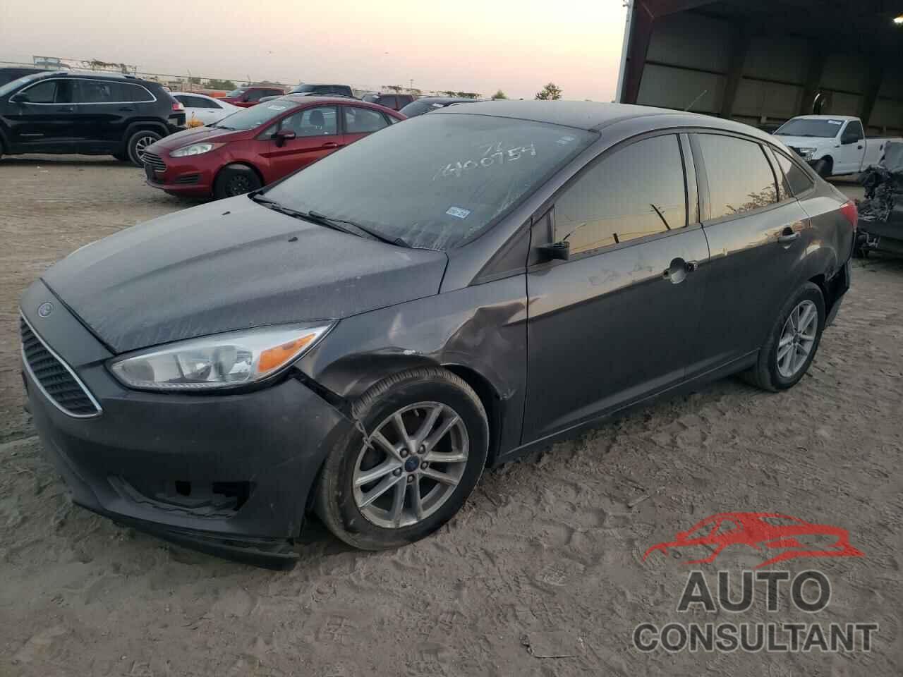 FORD FOCUS 2018 - 1FADP3F24JL201638