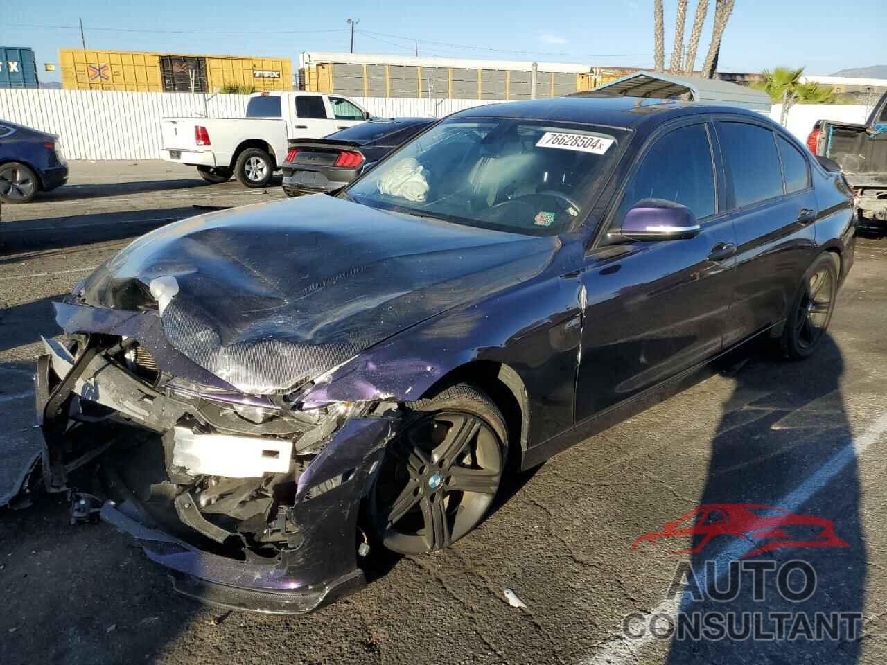 BMW 3 SERIES 2013 - WBA3C1C5XDF441720