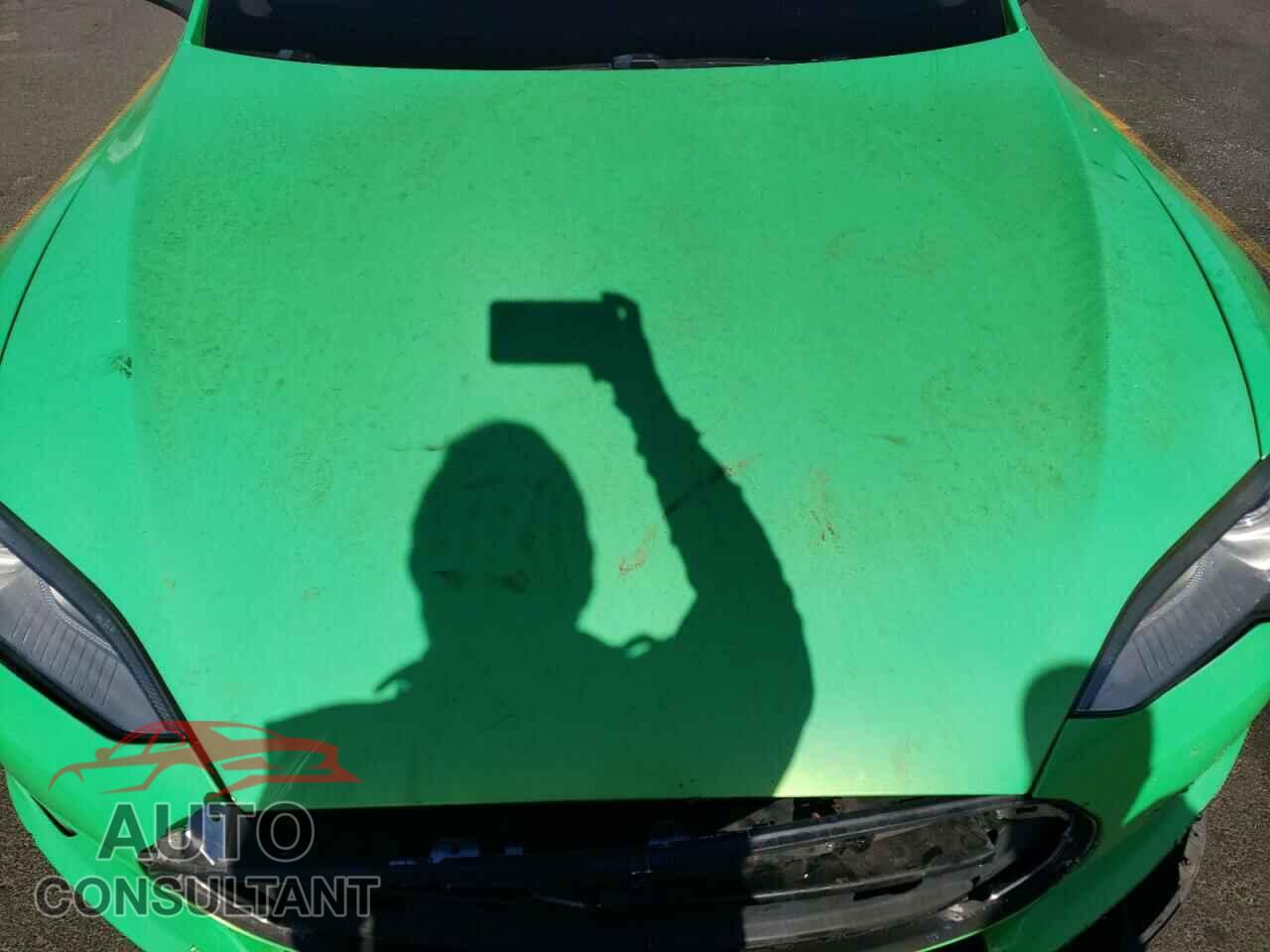 TESLA MODEL S 2013 - 5YJSA1CN4DFP11355