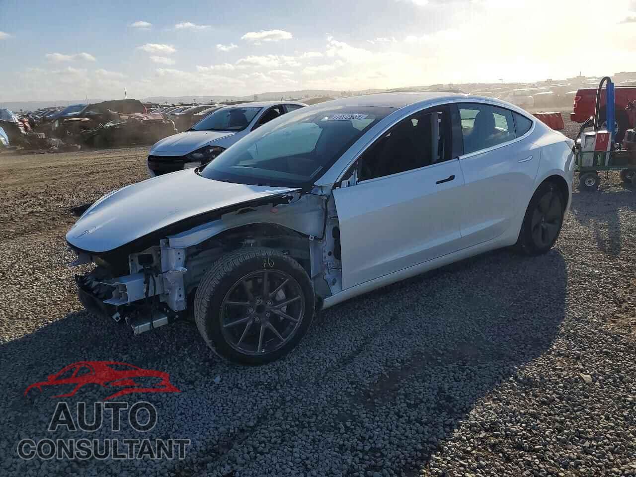 TESLA MODEL 3 2020 - 5YJ3E1EA5LF660403