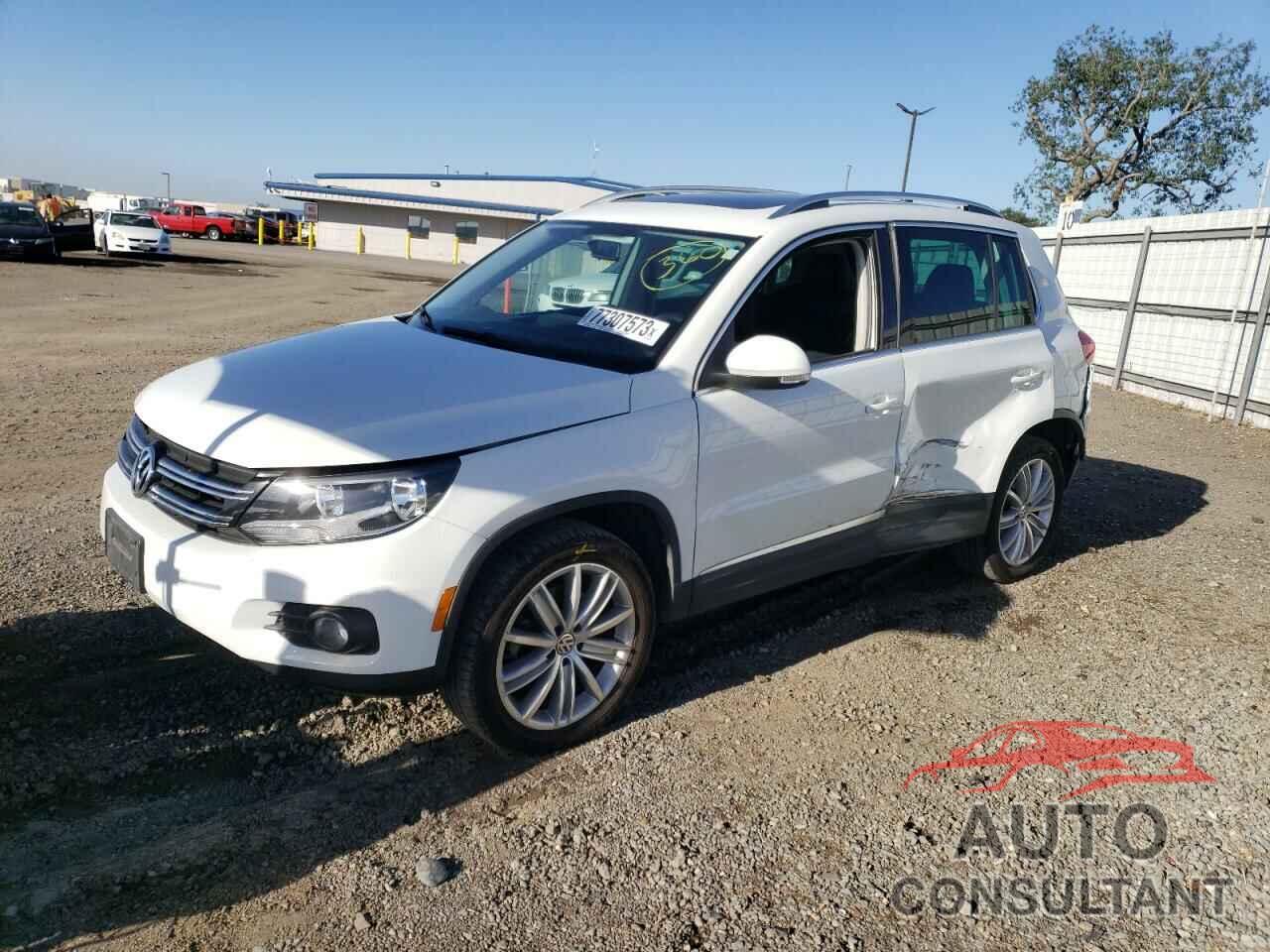 VOLKSWAGEN TIGUAN 2015 - WVGAV7AX2FW606475