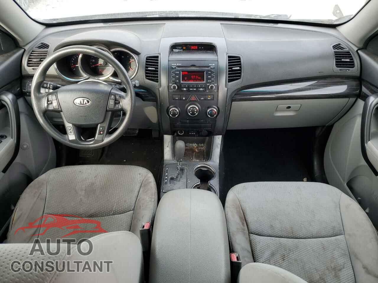 KIA SORENTO 2012 - 5XYKT3A14CG247562