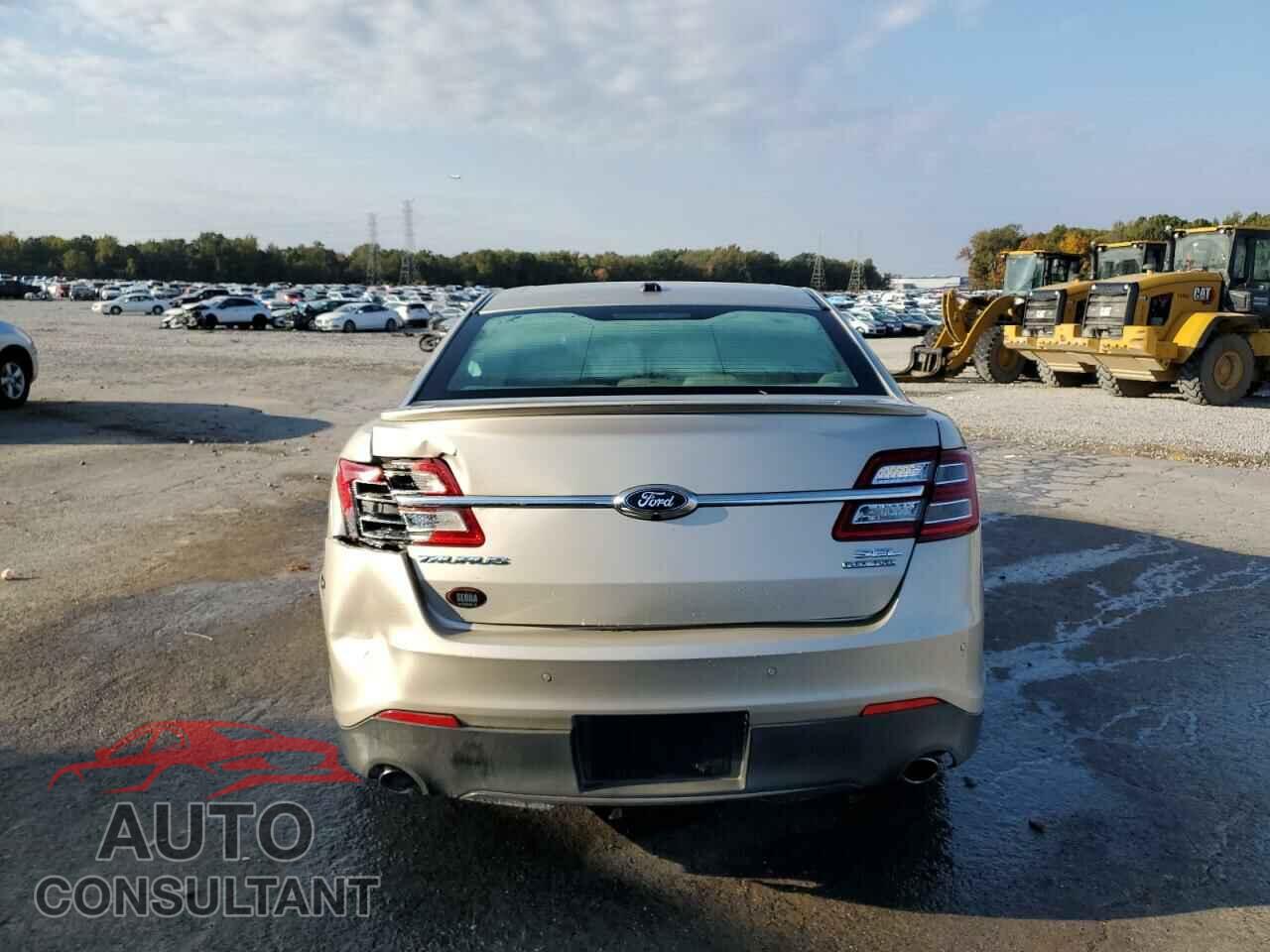 FORD TAURUS 2017 - 1FAHP2E85HG144323