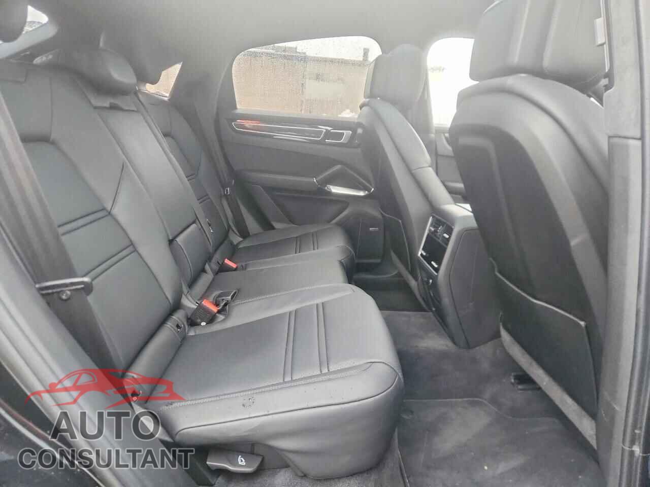 PORSCHE CAYENNE 2023 - WP1BH2AYXPDA37138