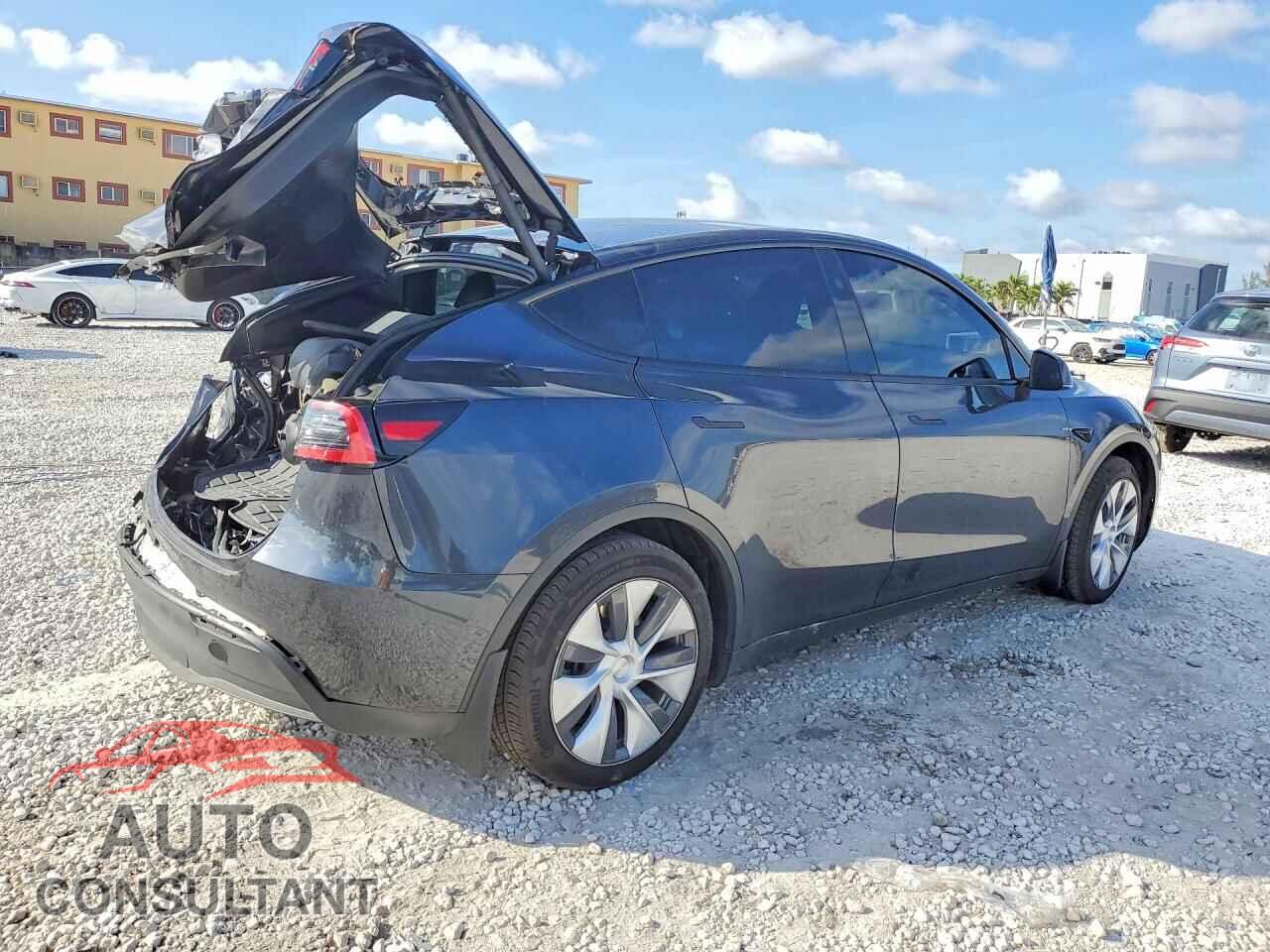 TESLA MODEL Y 2024 - 7SAYGDED4RF092443
