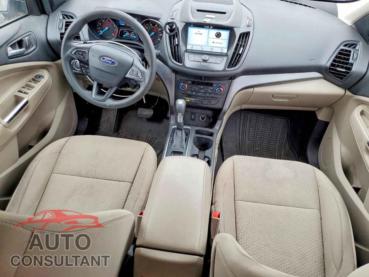 FORD ESCAPE 2017 - 1FMCU0GD6HUA21901