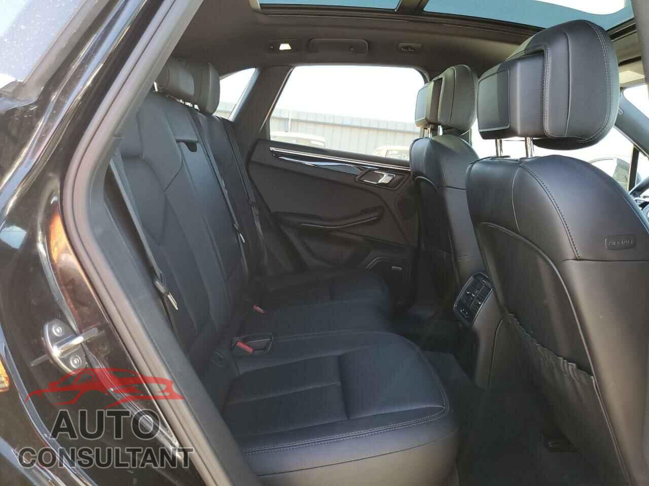 PORSCHE MACAN 2017 - WP1AB2A52HLB11176