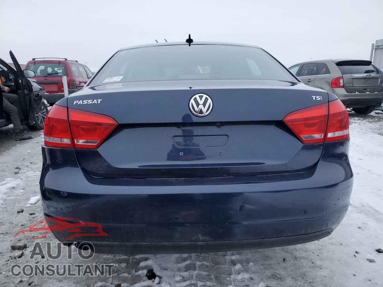 VOLKSWAGEN PASSAT 2015 - 1VWAT7A39FC021740