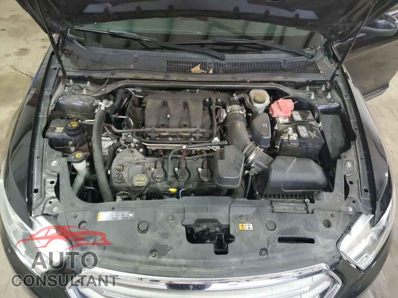 FORD TAURUS 2015 - 1FAHP2E84FG189945